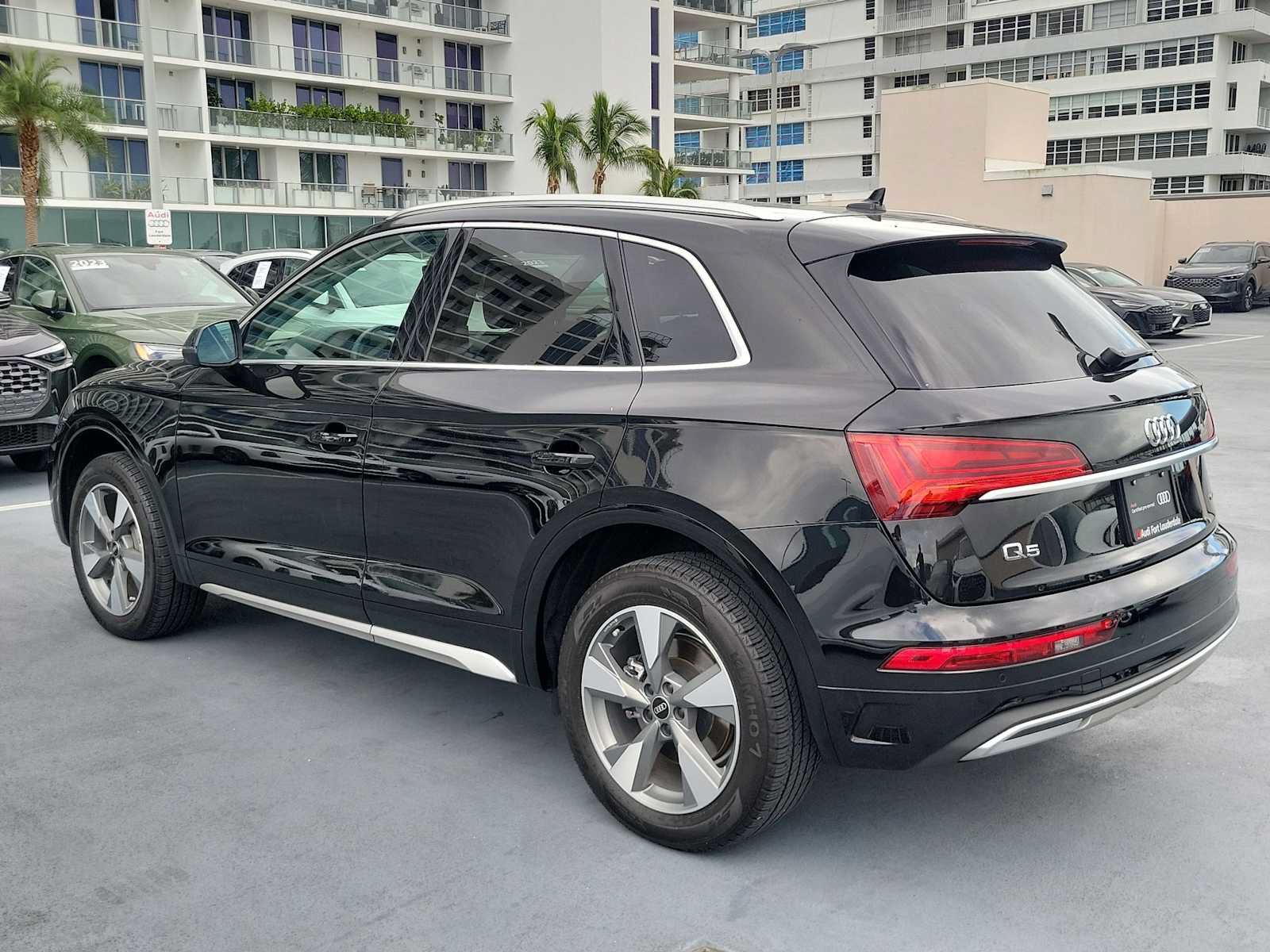 Certified 2024 Audi Q5 2.0T Premium Plus AWD/4WD image 4