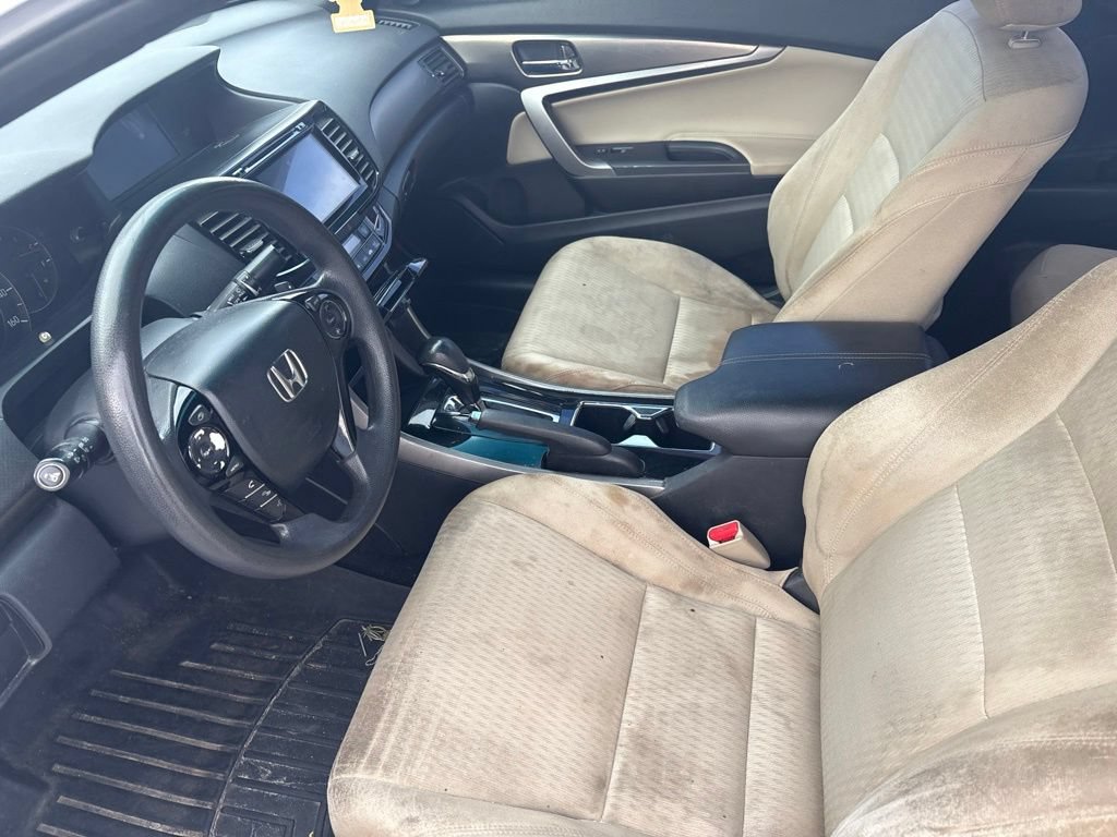 Used 2017 Honda Accord EX image 4