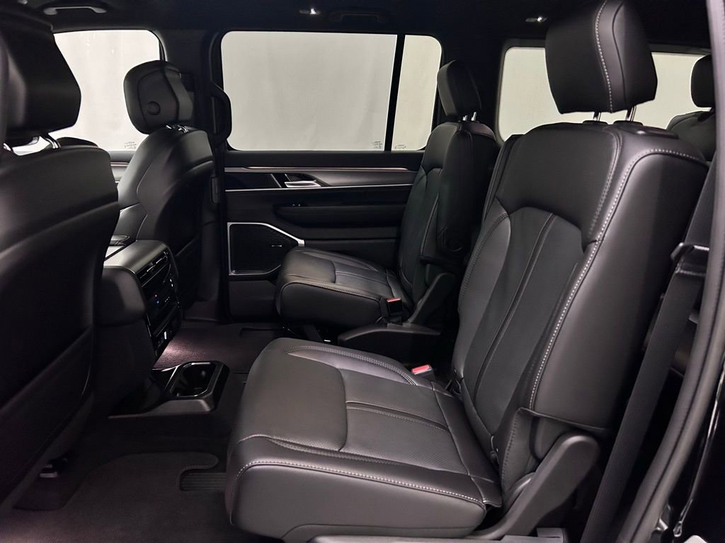 New 2026 Jeep Grand Wagoneer 4WD image 13