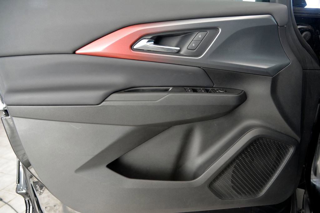 Used 2024 Chevrolet Equinox EV RS image 14