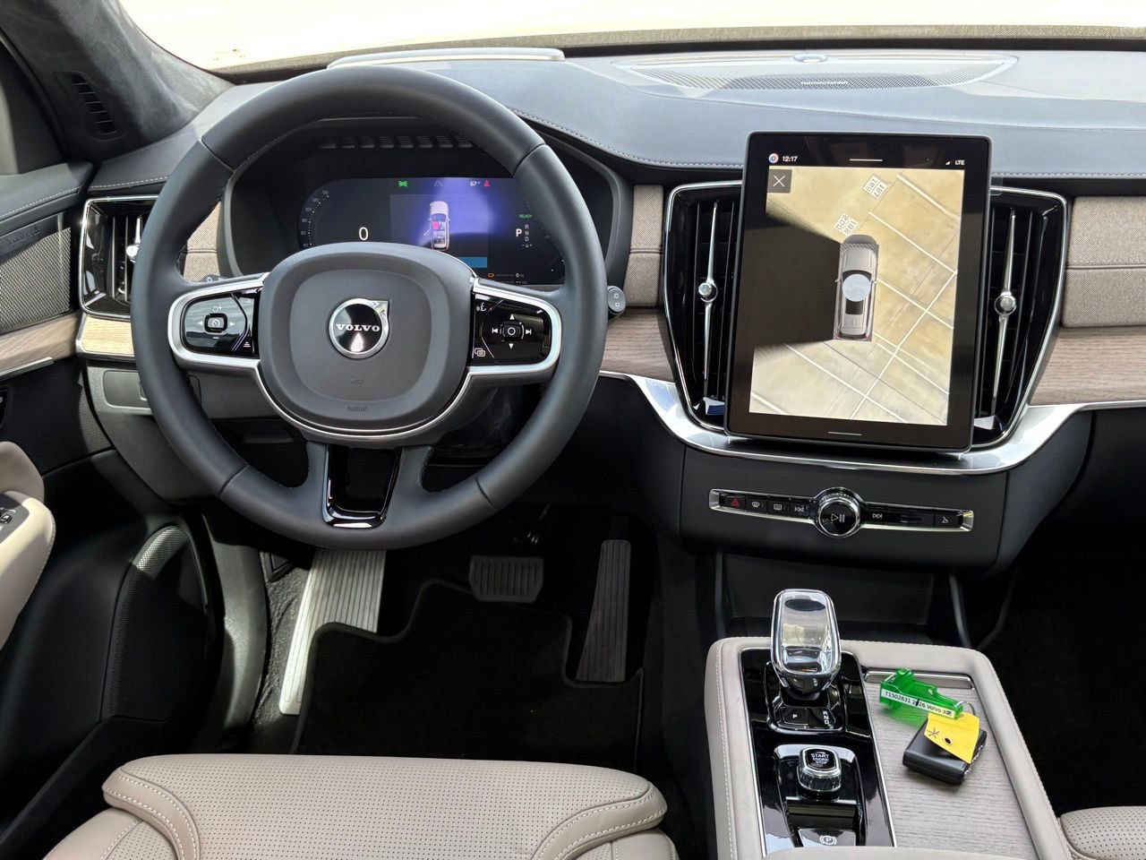 New 2026 Volvo XC90 T8 Ultra w/ Lounge Package image 11