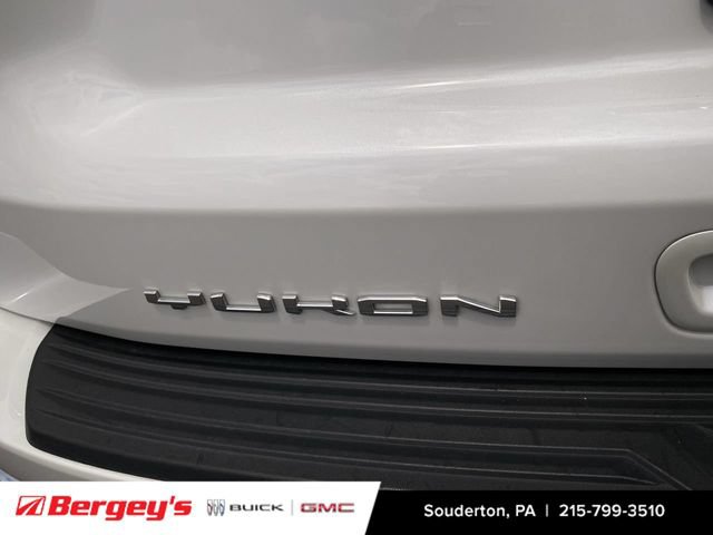 Certified 2022 GMC Yukon XL SLT w/ SLT Premium Package AWD/4WD image 35
