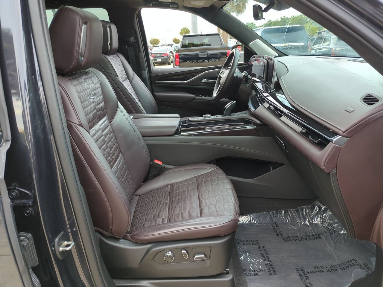 Certified 2023 Cadillac Escalade Premium Luxury Platinum AWD/4WD image 25