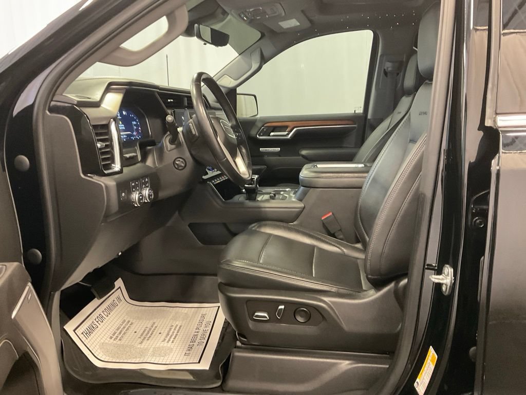 Used 2022 GMC Sierra 1500 Denali w/ Denali Reserve Package AWD/4WD image 4