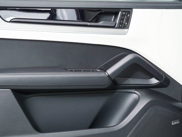 New 2026 Porsche Cayenne Coupe image 6