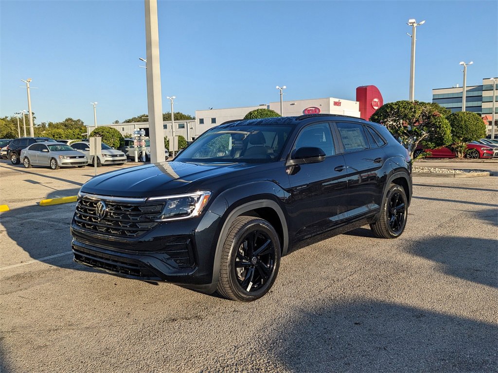 New 2026 Volkswagen Atlas Cross Sport SEL R-Line image 2