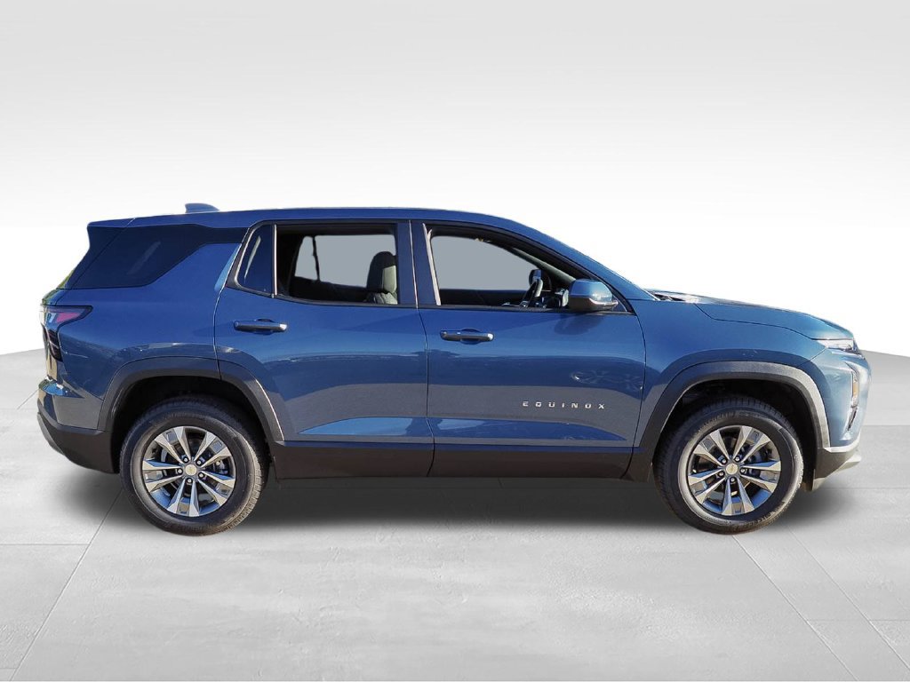 New 2027 Chevrolet Equinox RS w/ LPO, Floor Liner Package AWD/4WD image 5