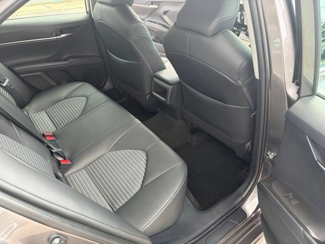 Used 2024 Toyota Camry SE FWD image 30