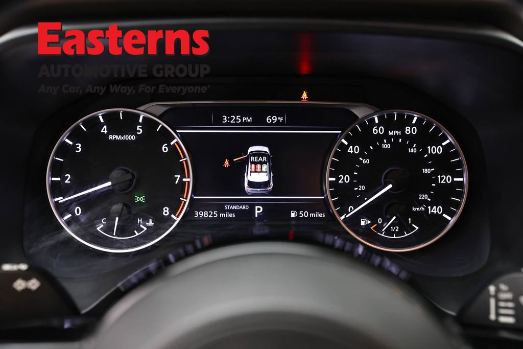 Used 2023 Nissan Rogue SV FWD image 17