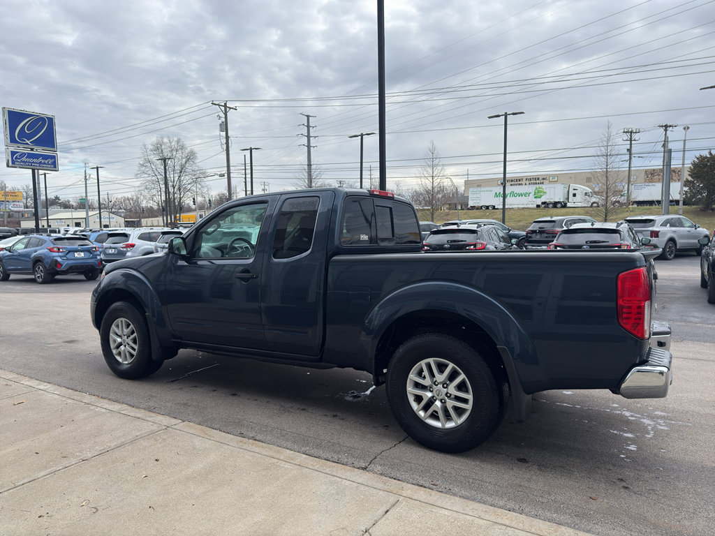Used 2016 Nissan Frontier SV image 5