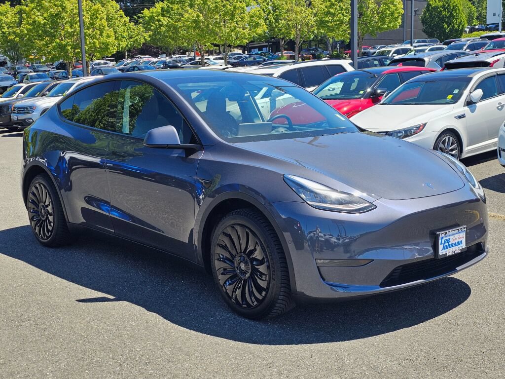 Used 2020 Tesla Model Y Long Range AWD/4WD image 3