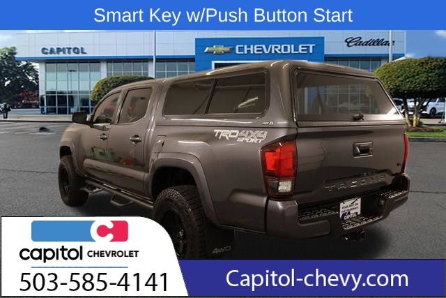 Used 2018 Toyota Tacoma TRD Sport AWD/4WD image 6