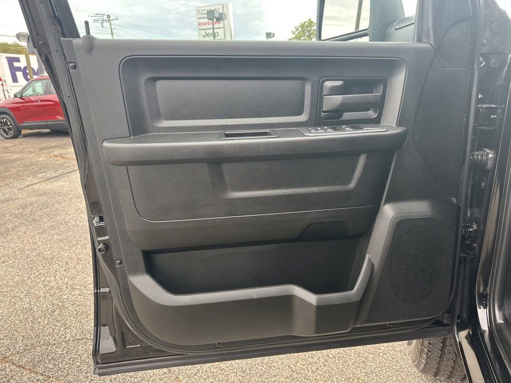 Used 2025 RAM 2500 Tradesman w/ Commercial Features Package image 13