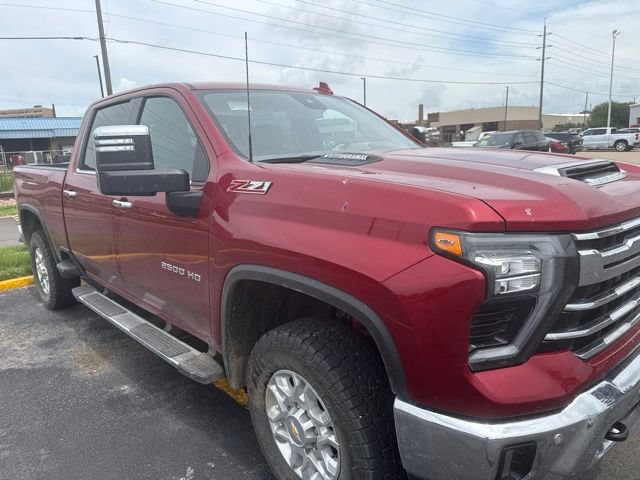 Used 2024 Chevrolet Silverado 2500 LTZ w/ LTZ Convenience Package AWD/4WD image 37