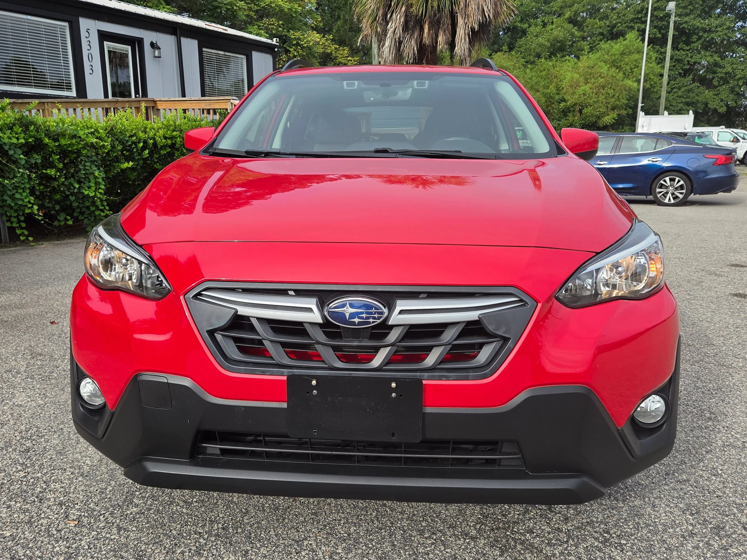 Used 2021 Subaru Crosstrek 2.0i Premium w/ Moonroof Package AWD/4WD image 2