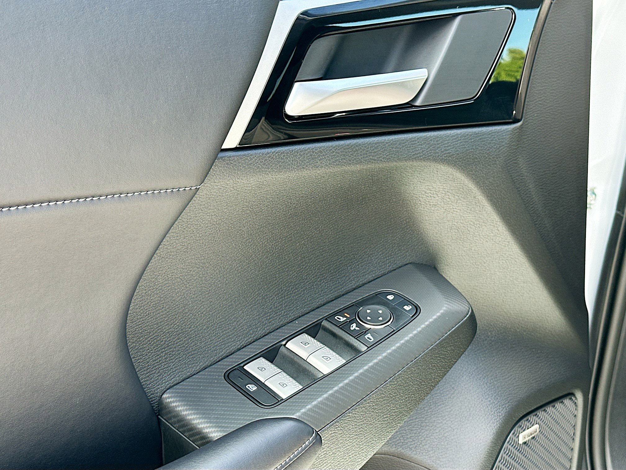 New 2025 Mitsubishi Outlander Trail Edition image 13