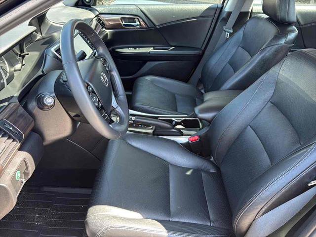 Used 2016 Honda Accord EX-L image 8