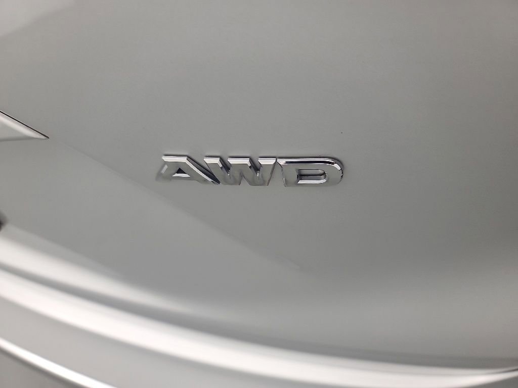 Used 2015 Nissan Murano S w/ Navigation Package AWD/4WD image 11