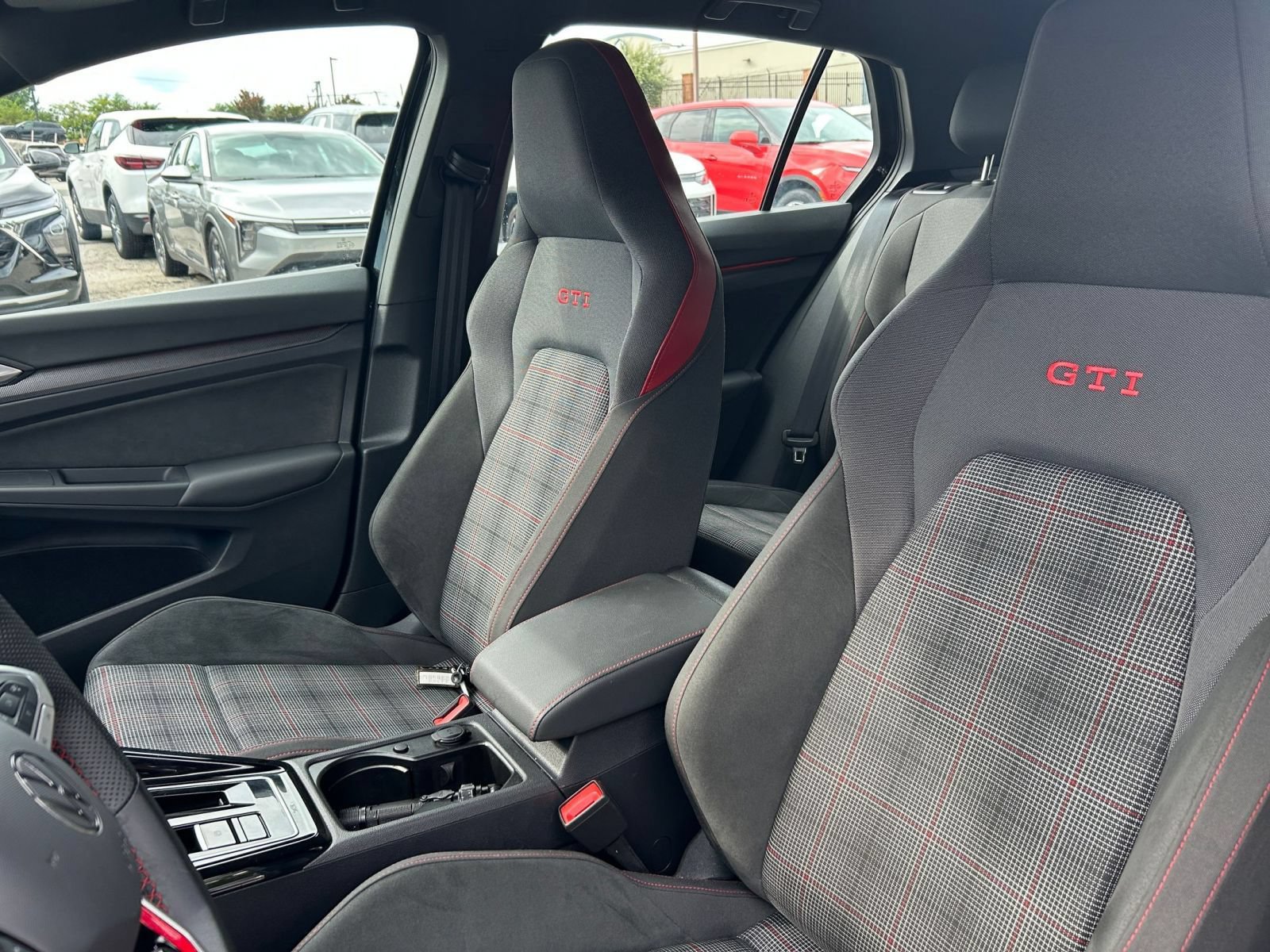 Used 2026 Volkswagen Golf S FWD image 30