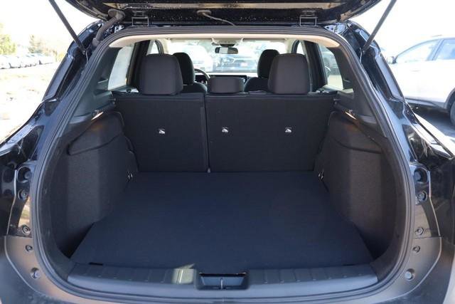 New 2026 Nissan Kicks SV w/ SV Premium Package image 7