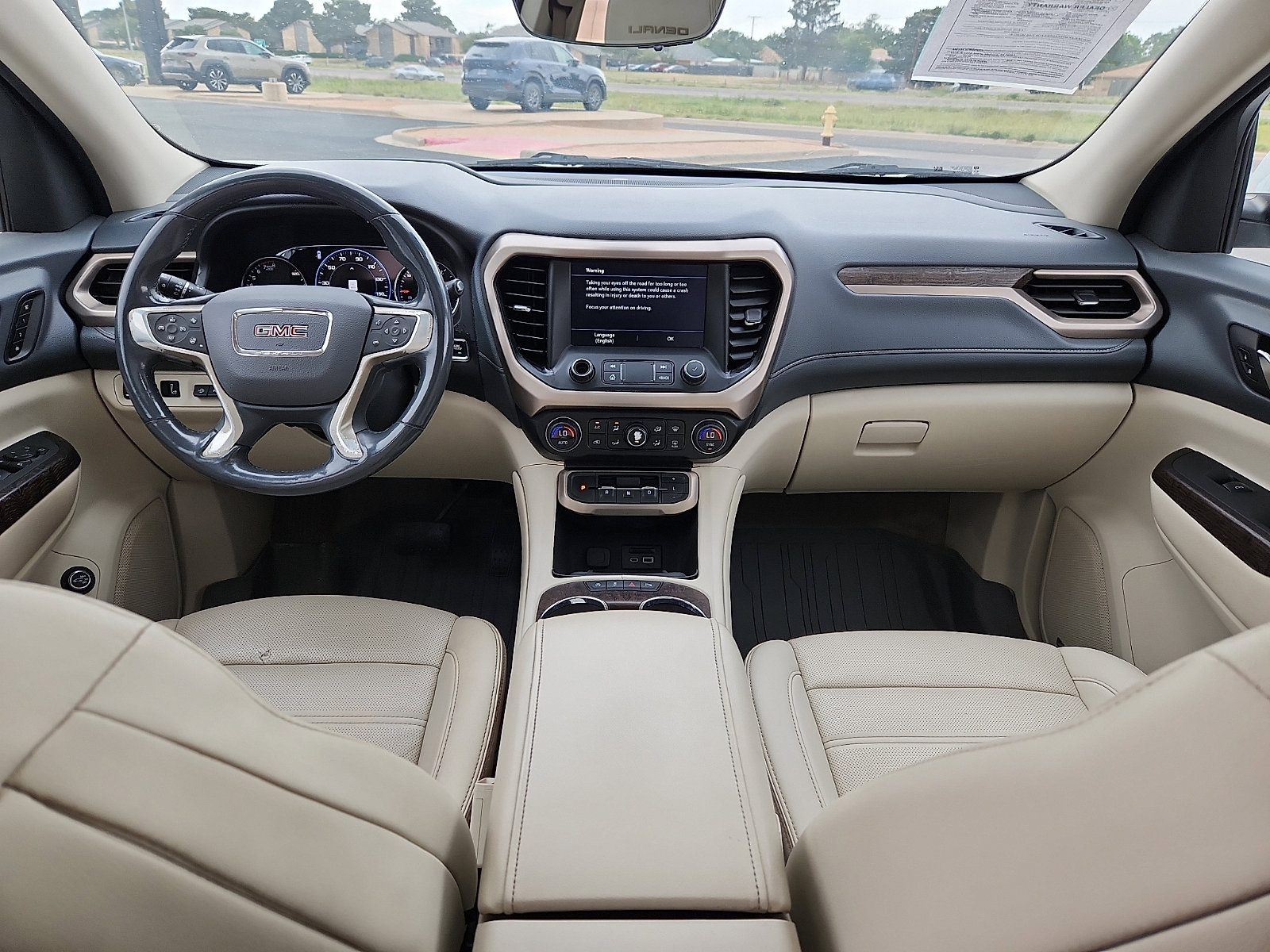 Used 2022 GMC Acadia Denali w/ Denali Ultimate Package FWD image 11
