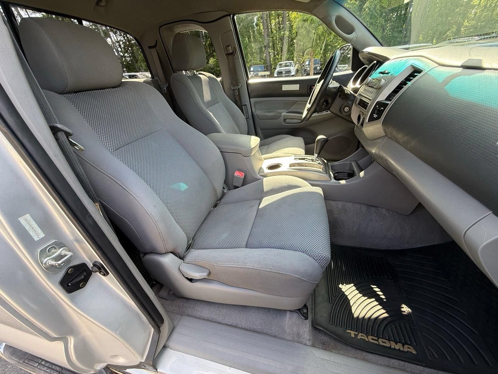 Used 2005 Toyota Tacoma PreRunner RWD image 20
