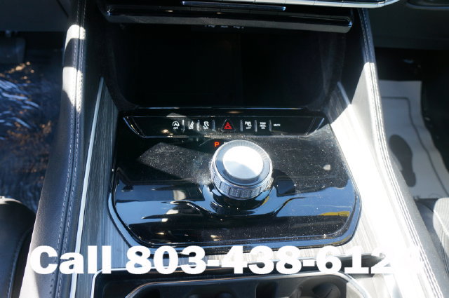 Used 2024 Jeep Wagoneer L Series II RWD image 11