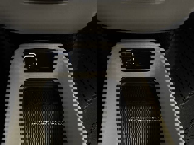 Used 2023 Chrysler Pacifica Touring-L image 18