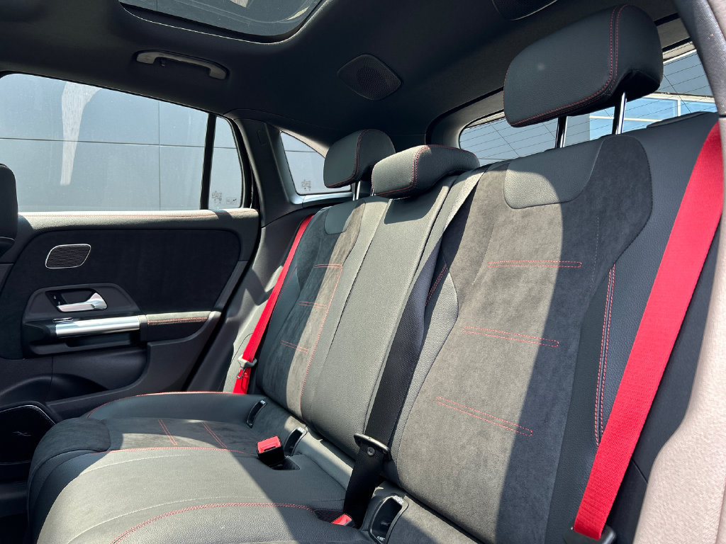 New 2026 Mercedes-Benz GLA 35 AMG 4MATIC image 25