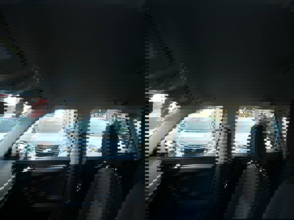 Used 2024 Volkswagen Jetta S image 11