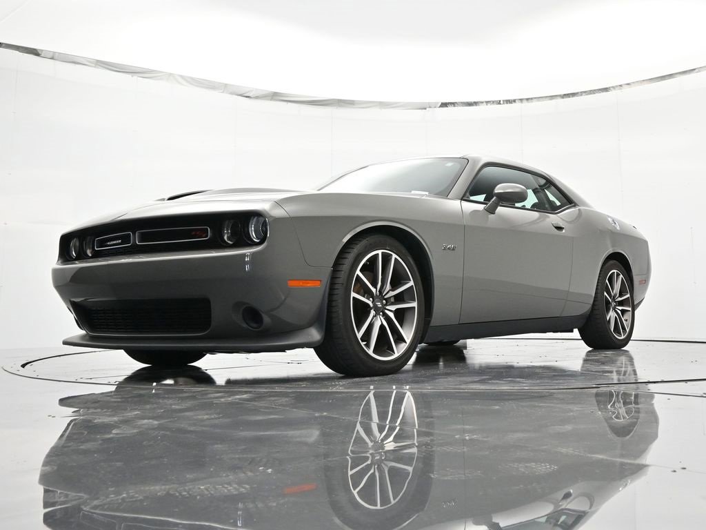 Used 2023 Dodge Challenger R/T image 38