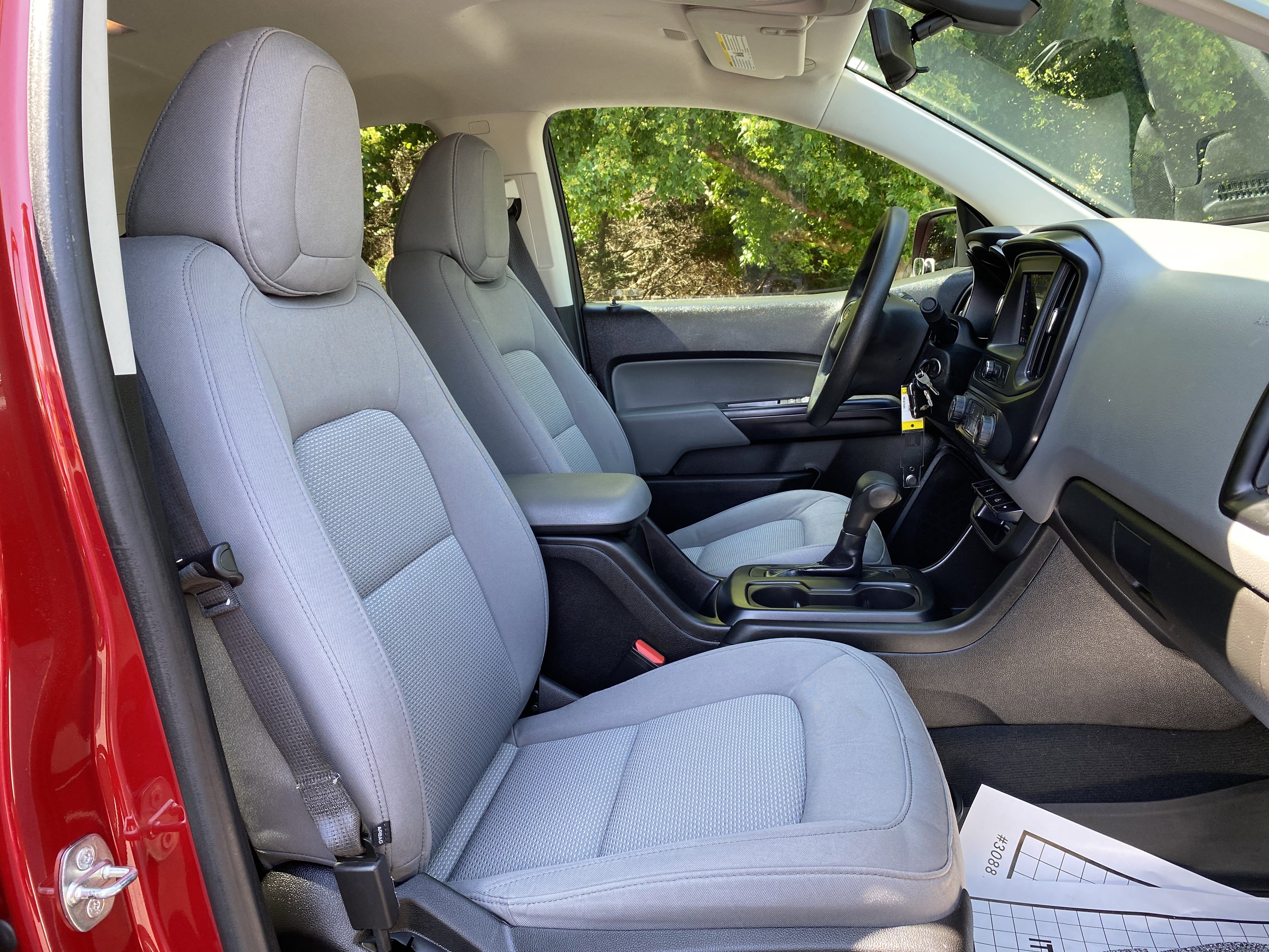 Used 2021 Chevrolet Colorado W/T w/ WT Convenience Package AWD/4WD image 32