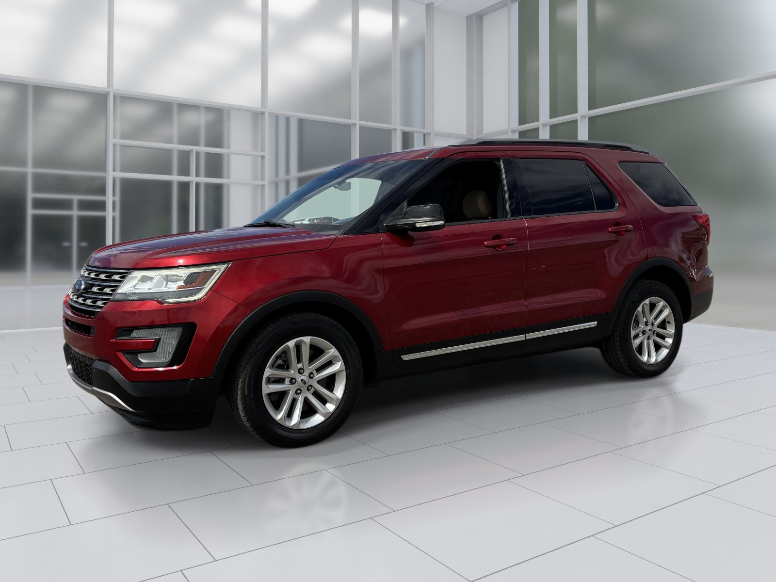 Used 2017 Ford Explorer XLT w/ Equipment Group 201A FWD image 2