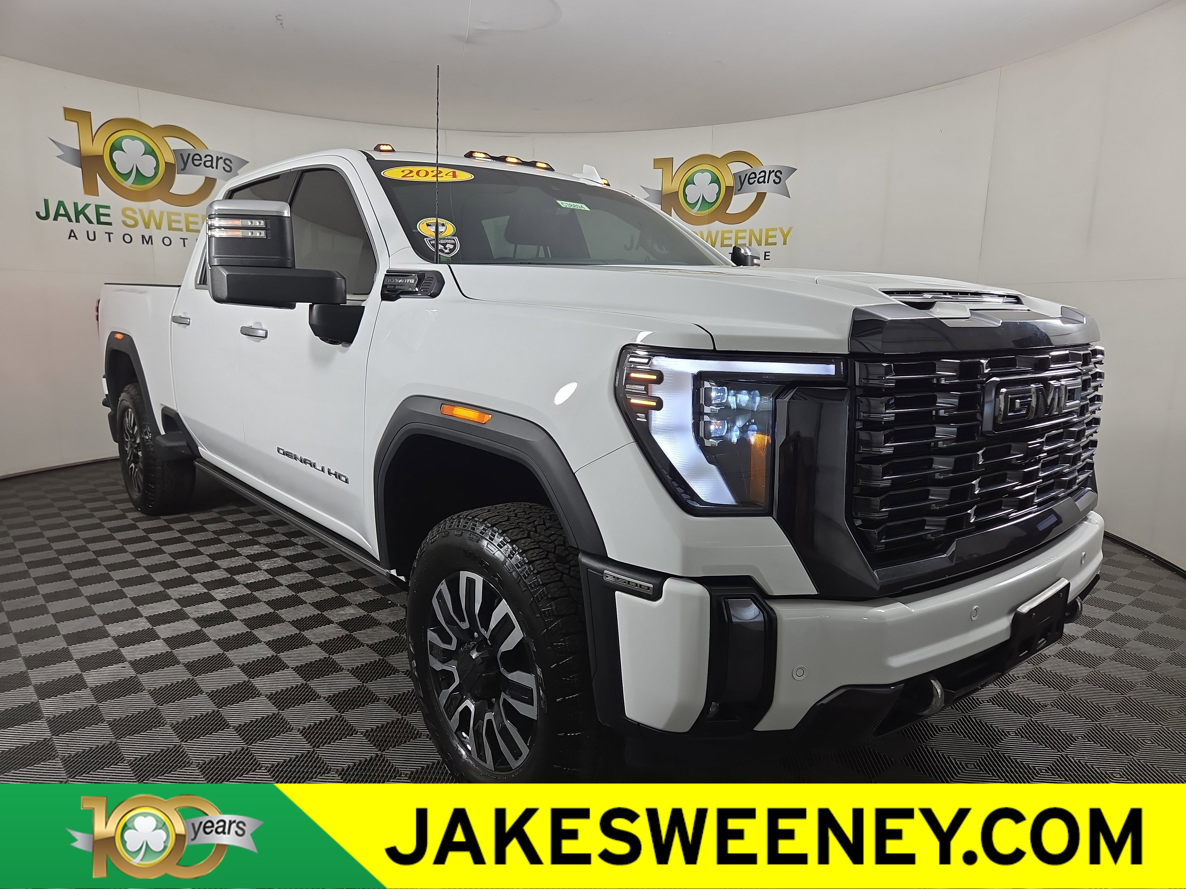 Used 2024 GMC Sierra 2500 Denali Ultimate image 1