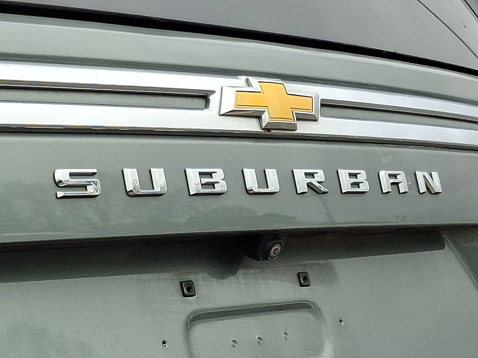 Used 2023 Chevrolet Suburban Premier AWD/4WD image 37