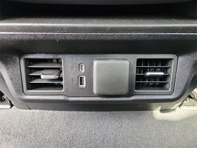 Used 2022 Chevrolet Silverado 1500 LT image 20