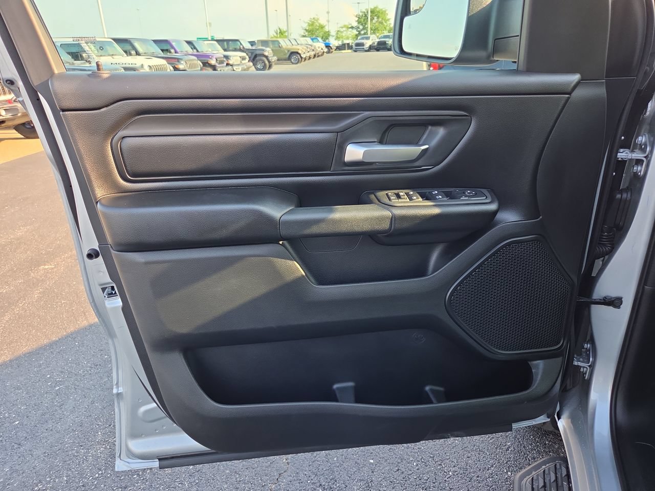 New 2026 RAM 1500 Express AWD/4WD image 3