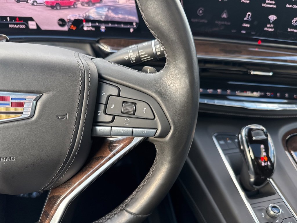 Used 2021 Cadillac Escalade ESV Sport Platinum w/ LPO, ONYX Package image 18