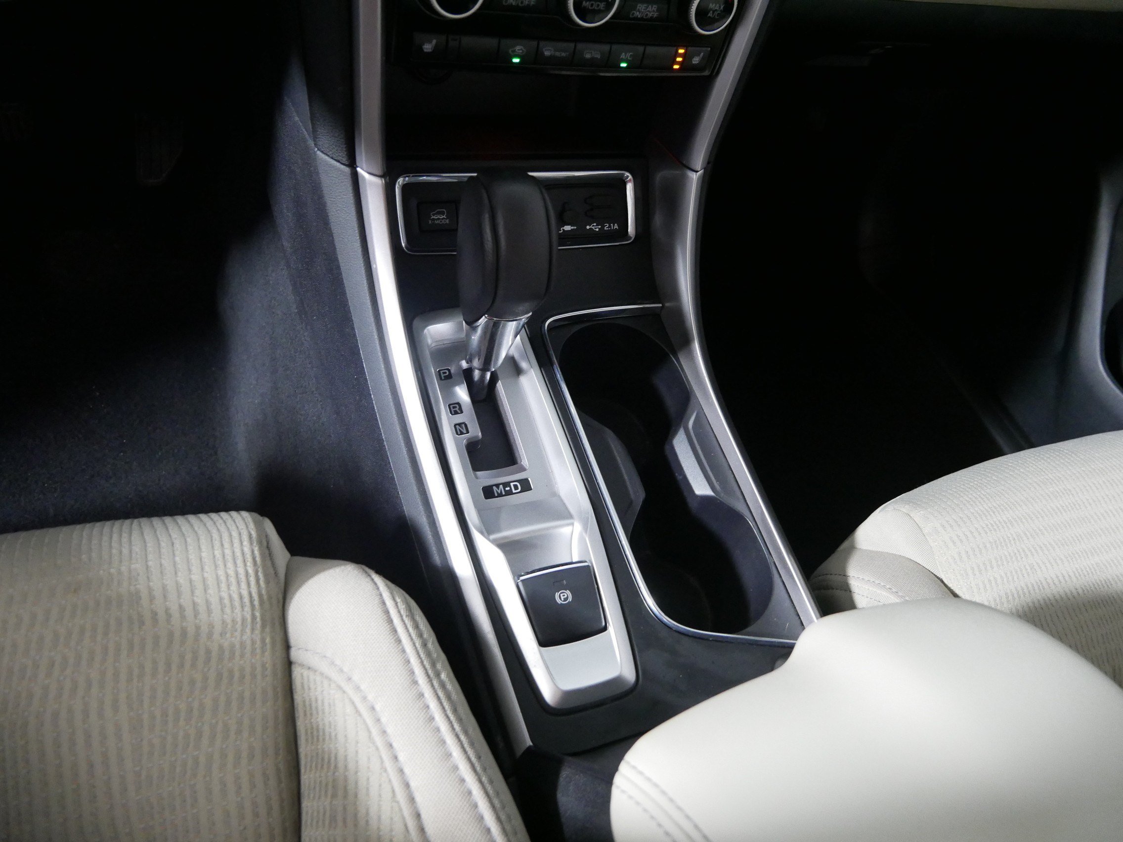 Used 2020 Subaru Ascent Premium w/ Convenience Package AWD/4WD image 24