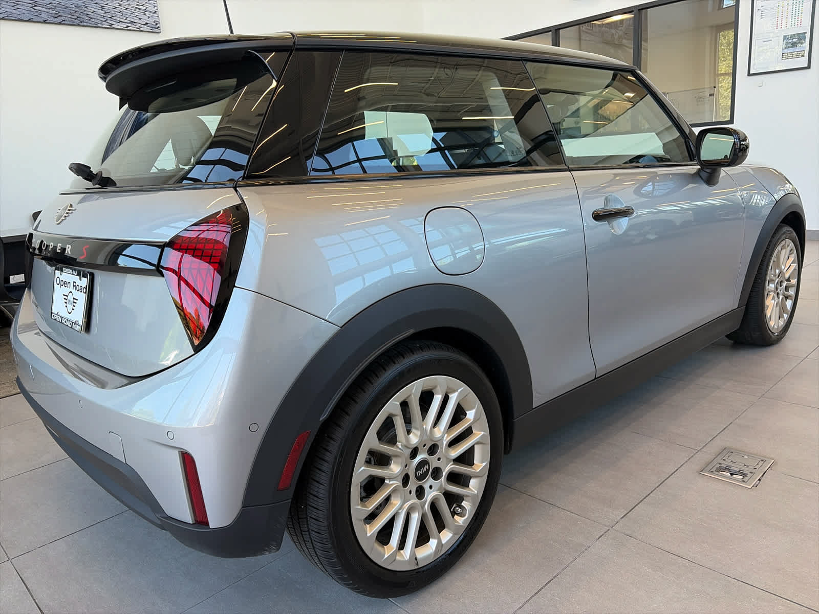 Used 2025 MINI Cooper S FWD image 4