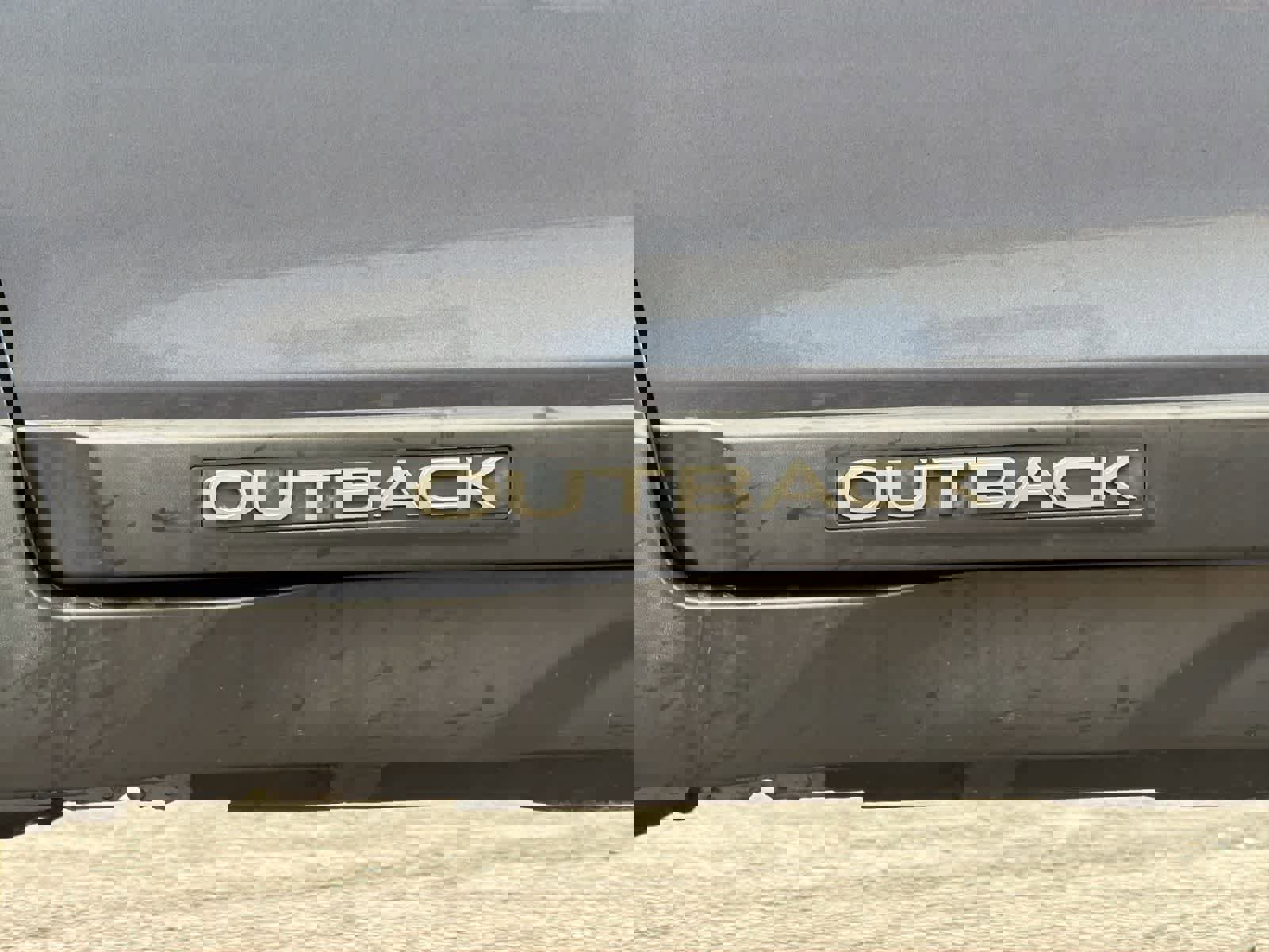 Used 2017 Subaru Outback 3.6R Limited image 13