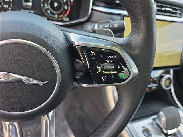 Certified 2023 Jaguar XF R-Dynamic SE AWD/4WD image 19
