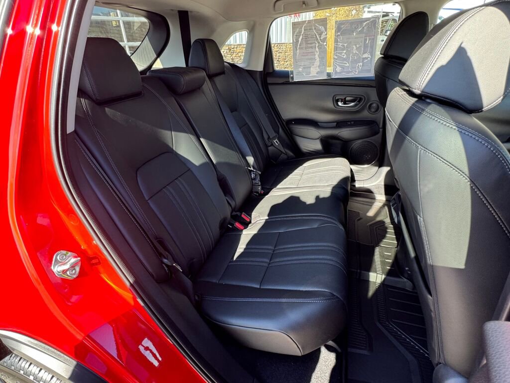 Used 2025 Honda HR-V EX-L image 19