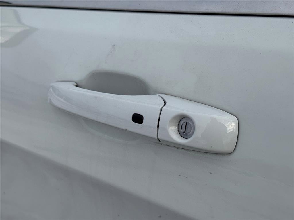 Used 2022 Jeep Grand Cherokee Laredo E image 6