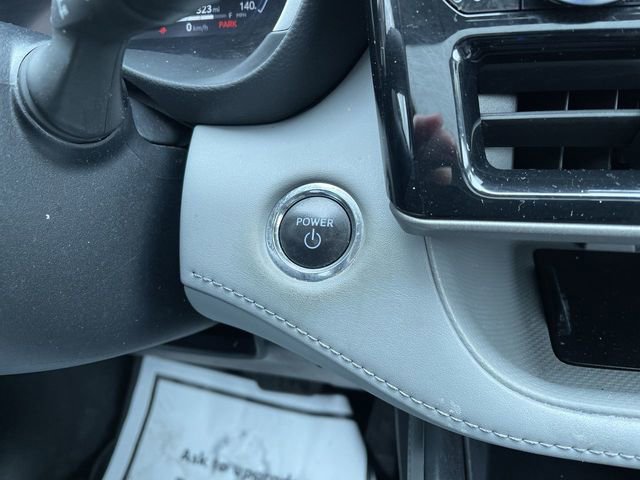 Used 2023 Toyota Highlander Limited AWD/4WD image 17