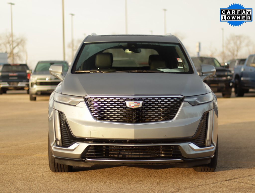 Used 2025 Cadillac XT6 Premium Luxury image 2