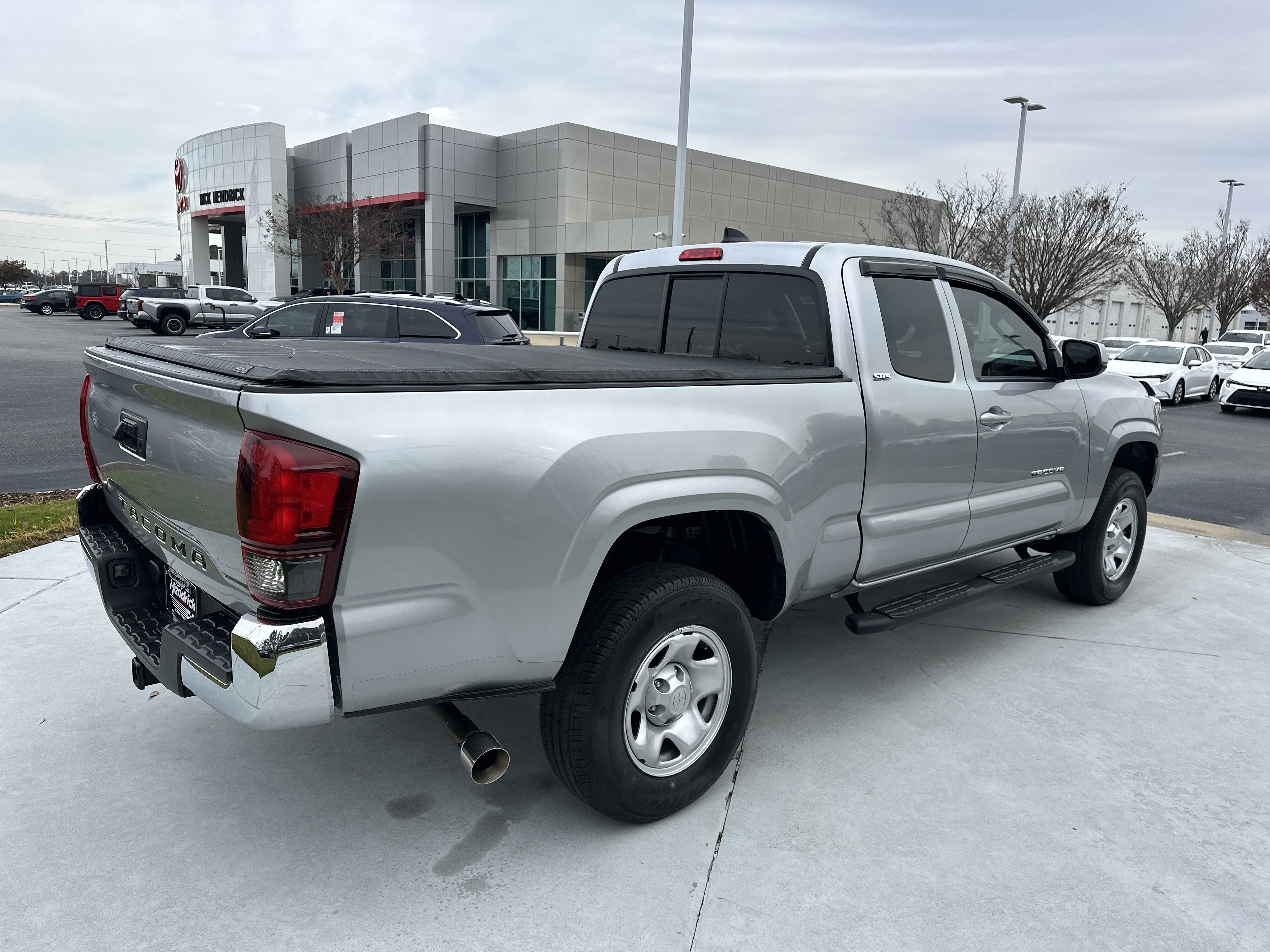 Certified 2023 Toyota Tacoma SR5 image 10