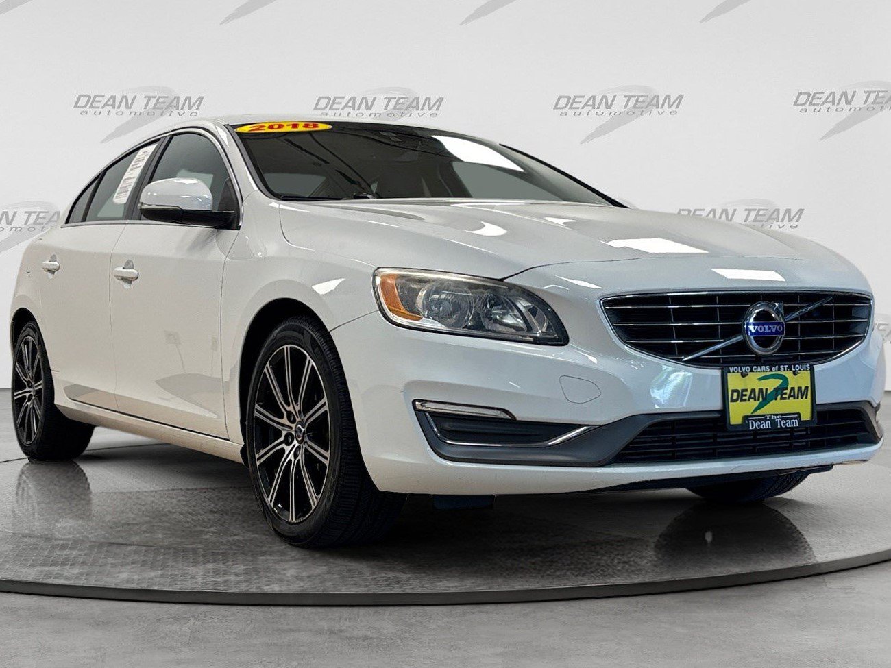 Used 2018 Volvo S60 T5 Inscription w/ Protection Package FWD image 3