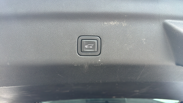 Used 2024 Chevrolet Tahoe LT AWD/4WD image 10