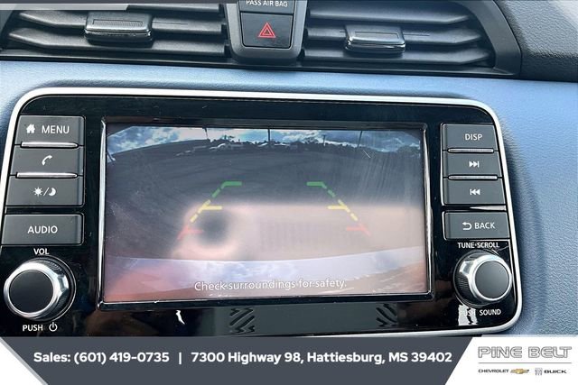 Used 2025 Nissan Versa SV image 15